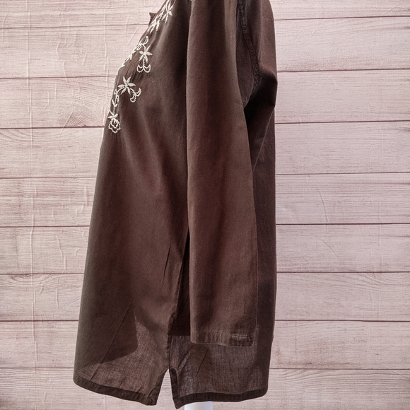 Lucky Brand top, size large in excellent condition - Picture 2 of 11